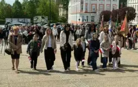Obchody 3 Maja 45